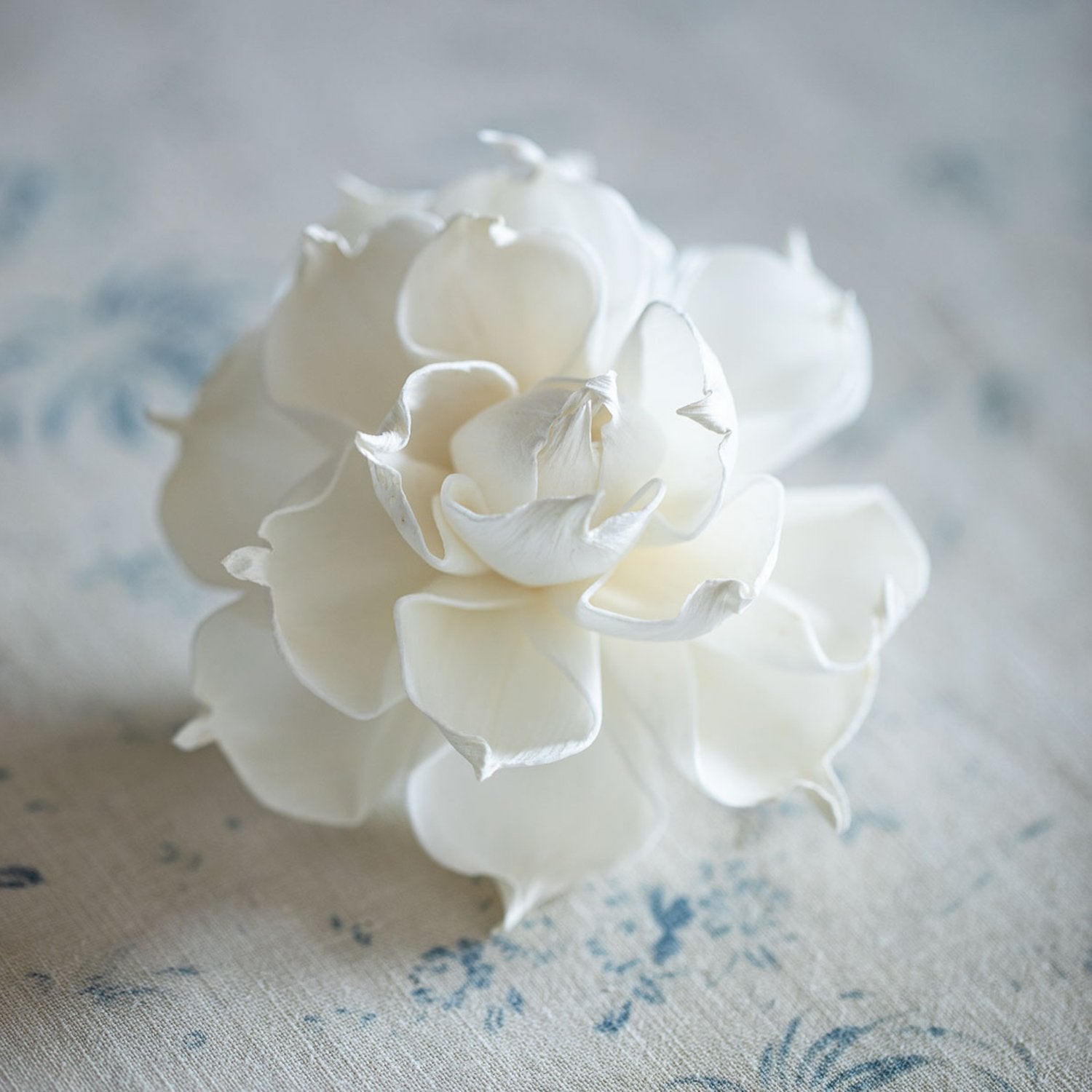 Medium Dahlia Diffuser Flower