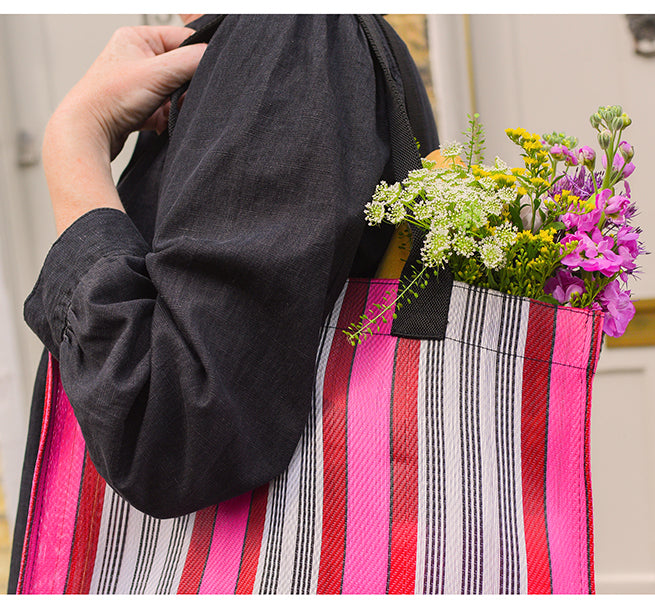 Farmers Market Shopper in Neyron, Guardsman and Pearl