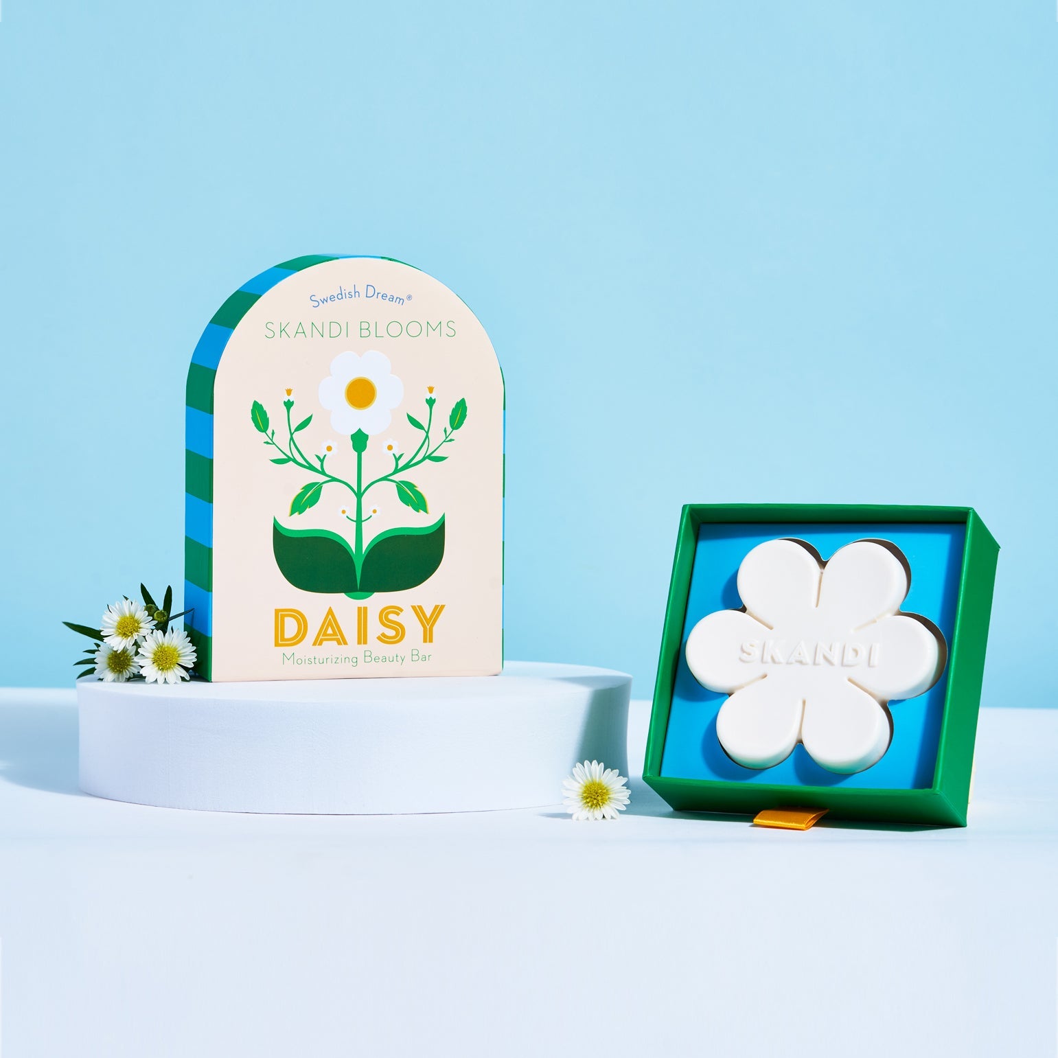 Skandi Blooms Daisy product packaging on a blue background