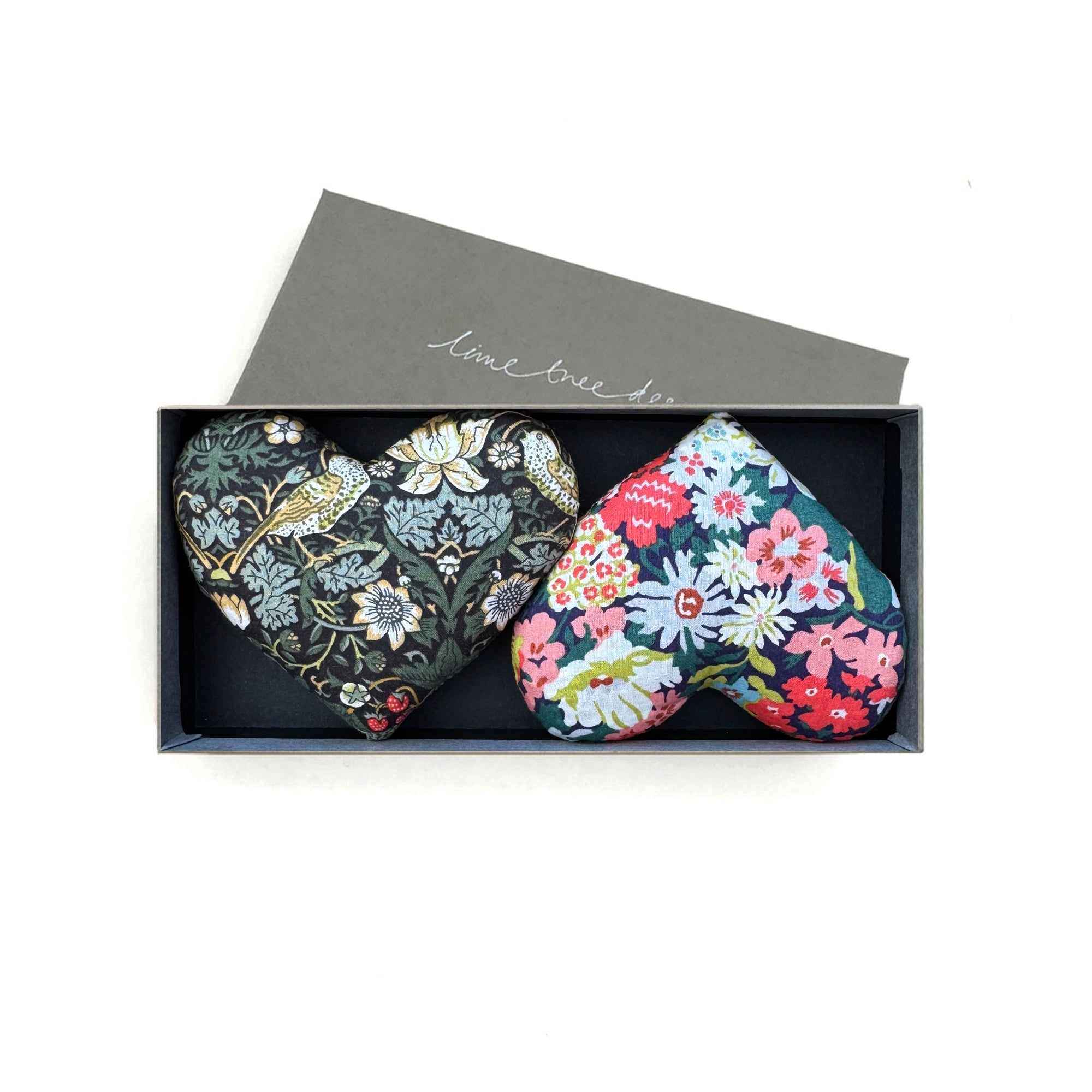 Box of 2 Lavender Hearts - Adam and Eve