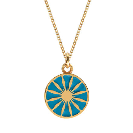 marguerite daisy medallion