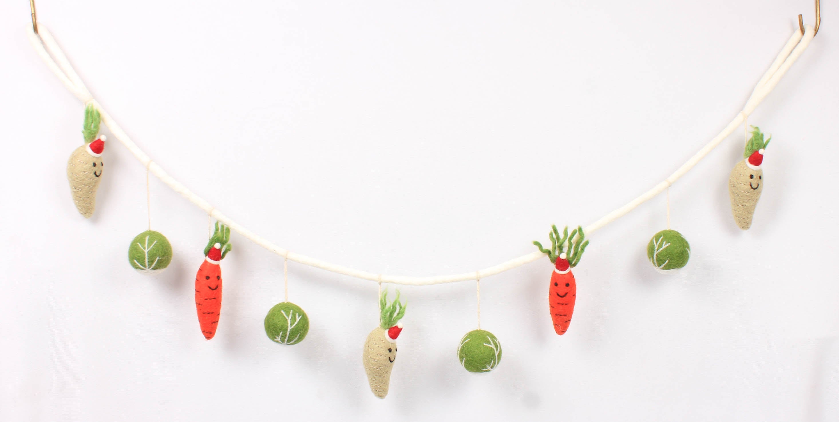 Carrot, Parsnip and Sprout Garland